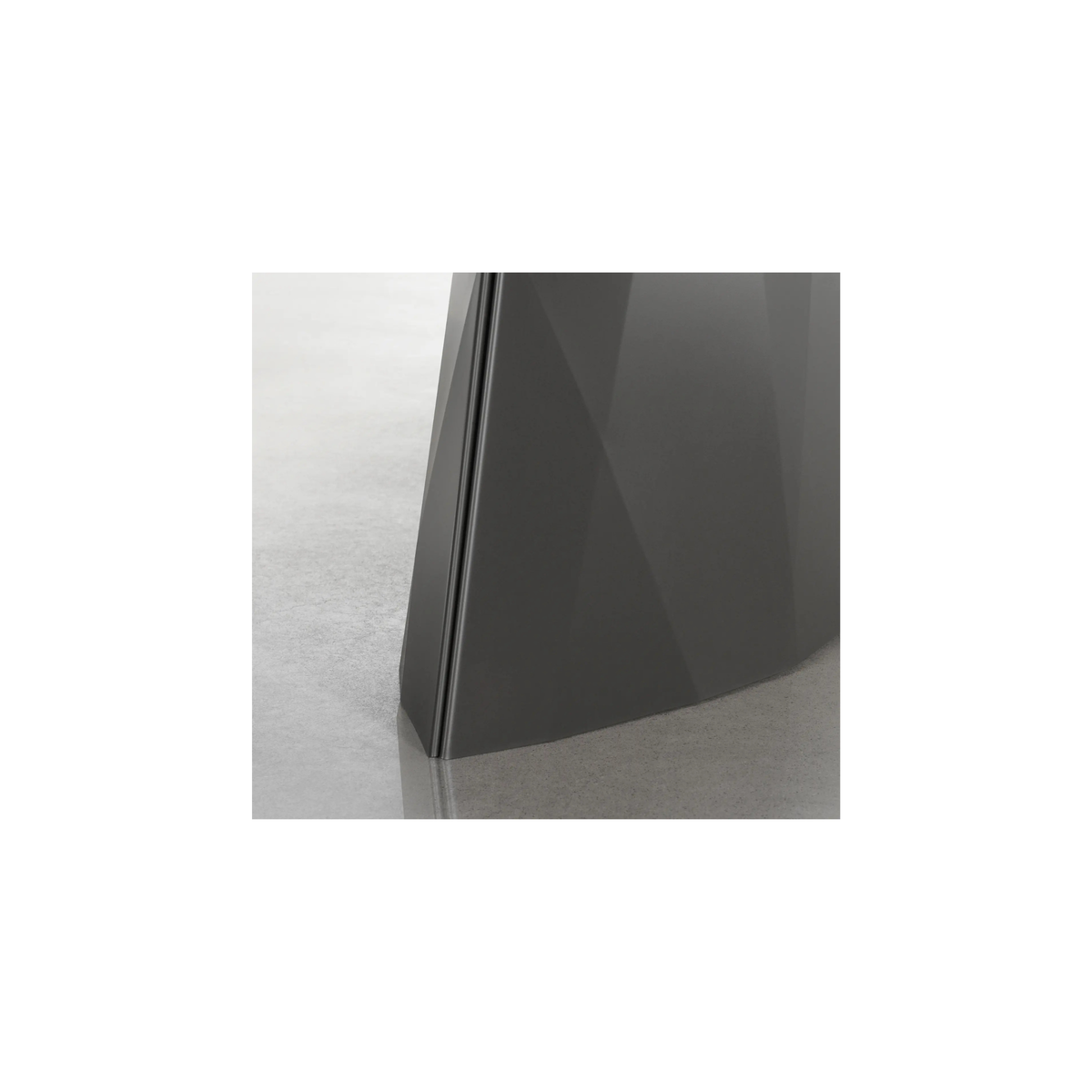 DIAMOND DINING TABLE