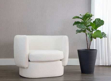 VALENCE CHAIR