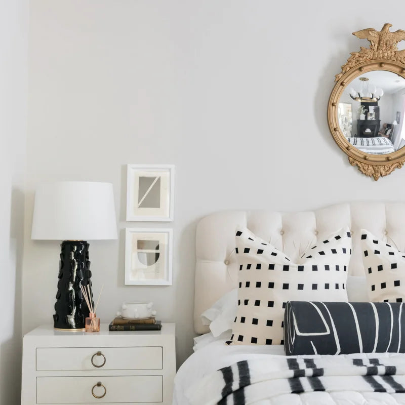 NAOMI TABLE LAMP